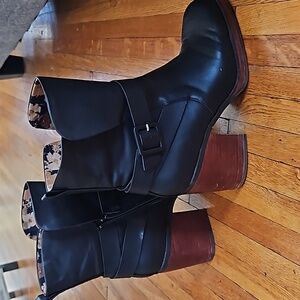KORKS boots